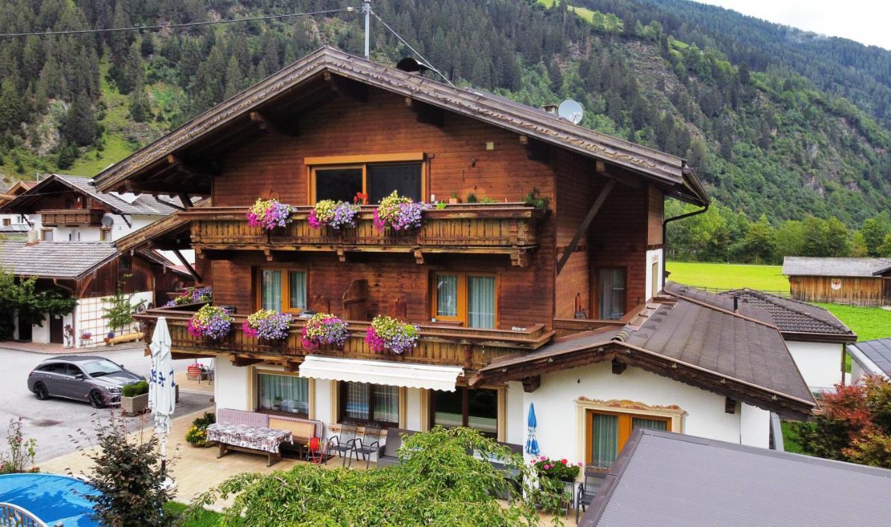 Pension Klampferer Neustift im Stubaital Exterior foto